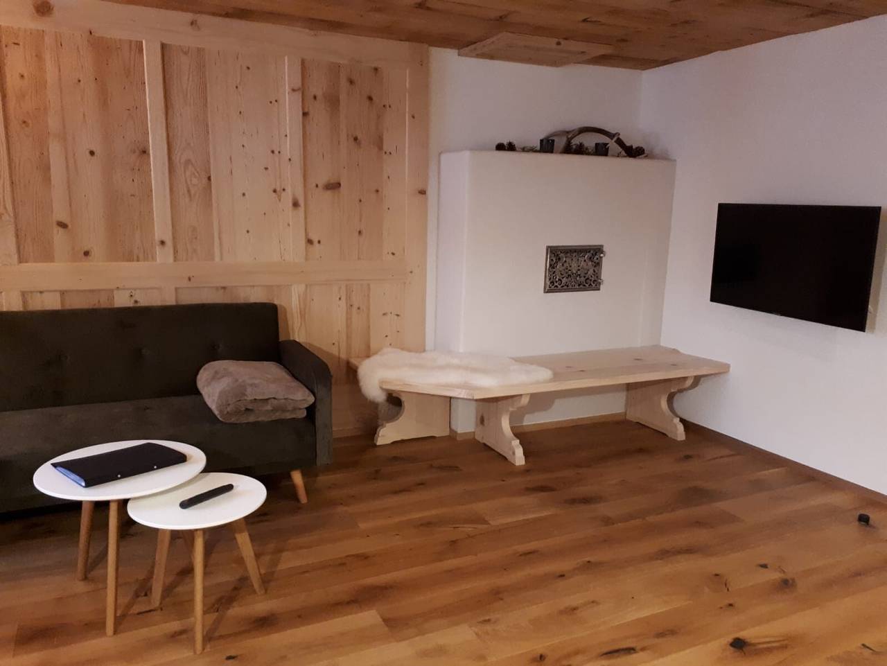 Entire apartment, Apartment 'Mittagspitz' with Shared Garden and Wi-Fi in Mellau, Bregenz Forest