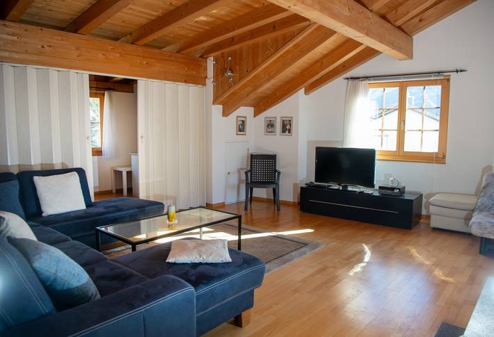 Ganze Wohnung, Gemütliches Alpen-Loft mit Kamin in Lantsch/Lenz, Plessur Alpen