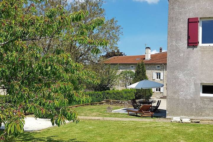 Gîte pour 4 personnes, avec Jardin