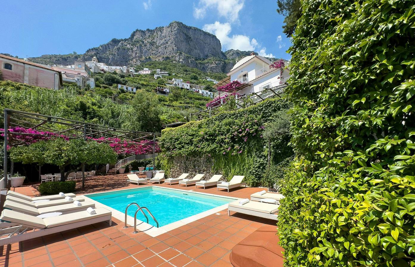 Villa de arte con piscina en la costa in Tovere, Costa Amalfitana