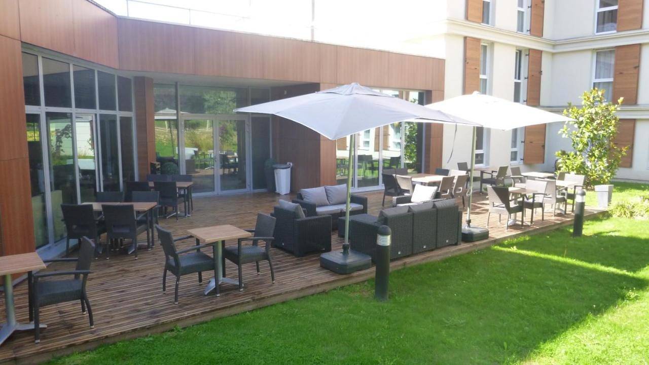 Residhome Paris-Guyancourt in Guyancourt, Yvelines