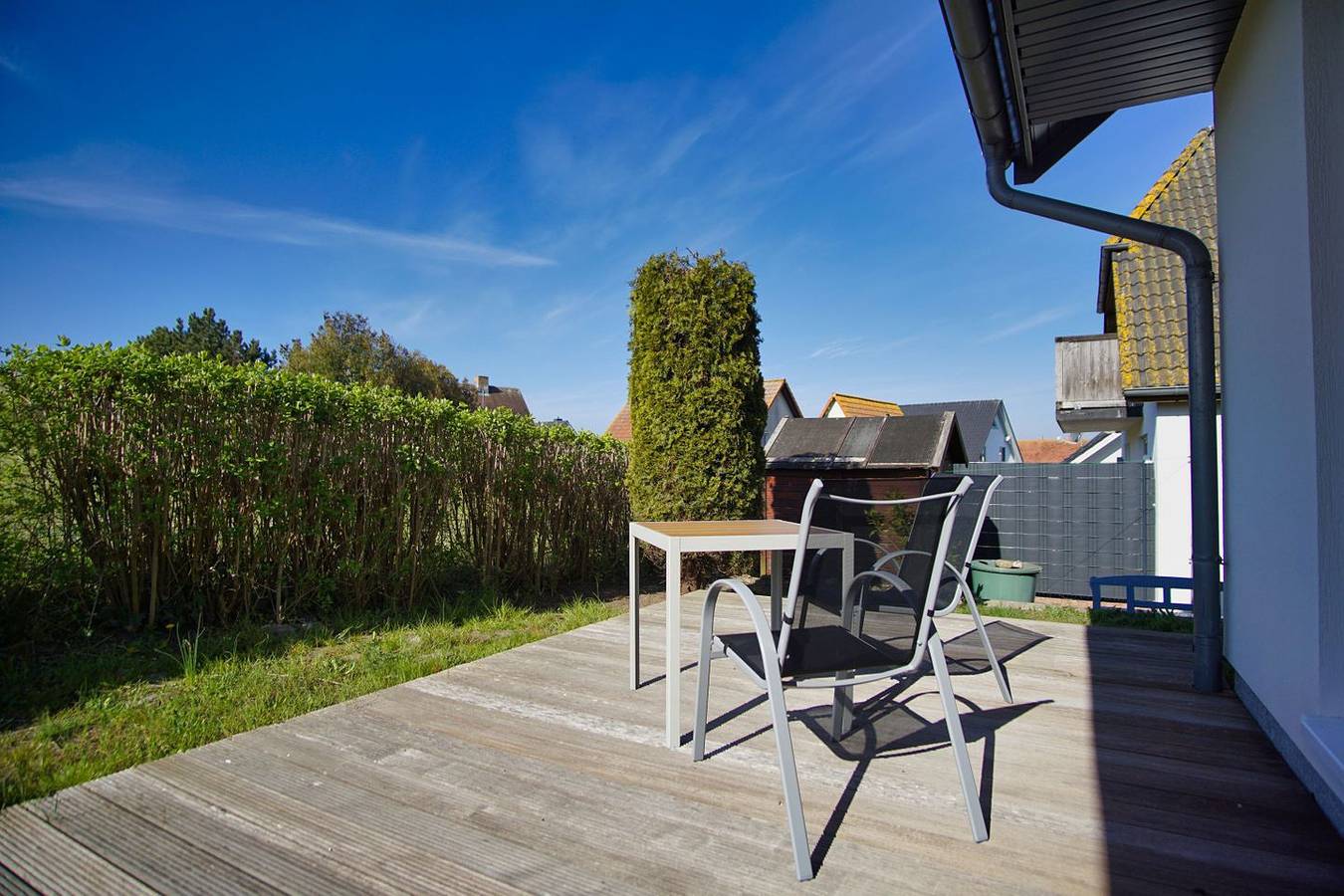 Ganze Wohnung, Ferienwohnung mit Terrasse in ruhiger Lage - Haus Südperd Fewo Dünenrose in Thiessow, Mönchgut