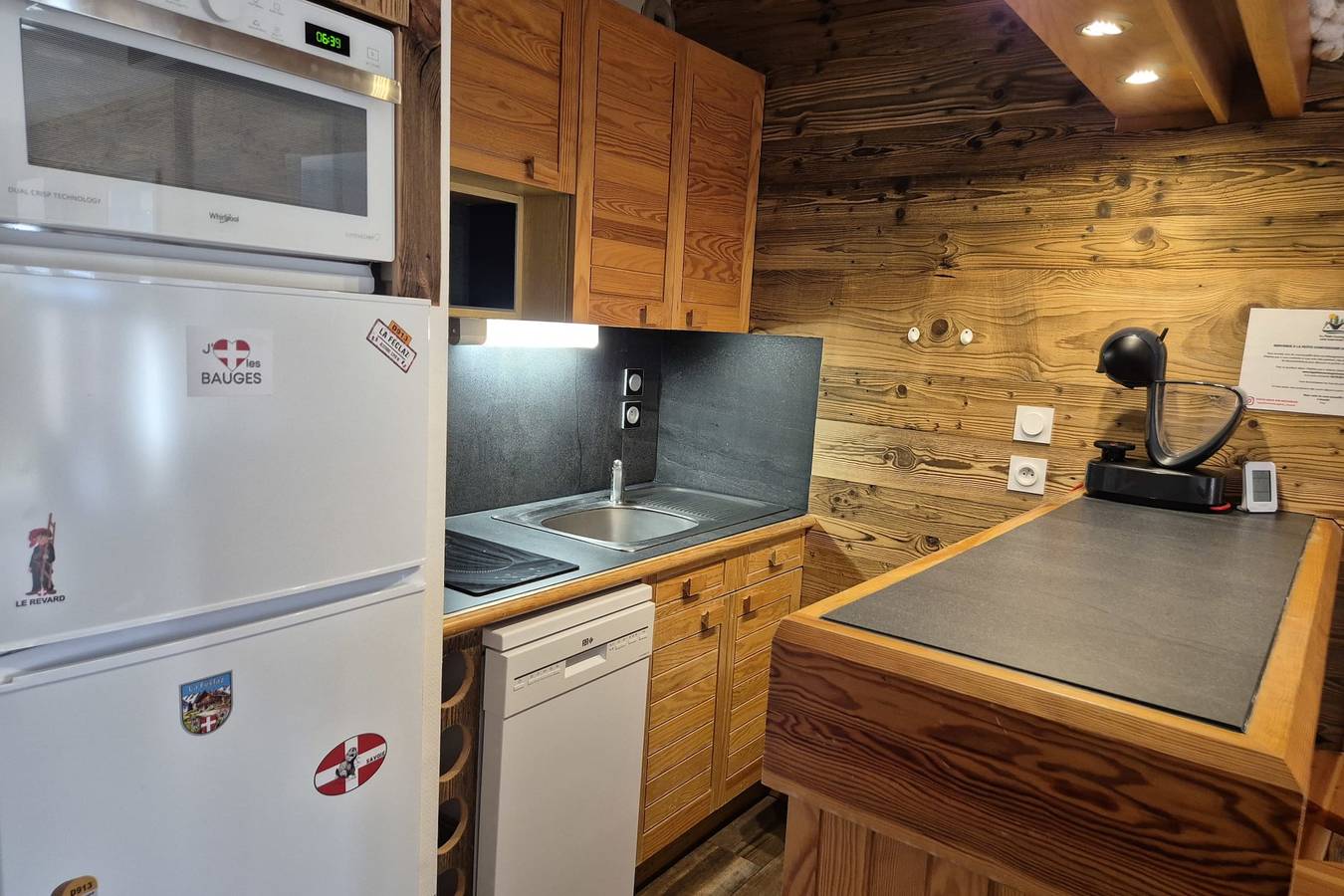 Appartement entier, Superbe appartement au pied des pistes - Le chamois***  in Le Revard, Les Déserts