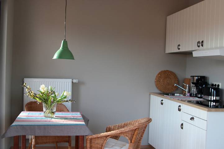 Ferienwohnung für 3 Personen, mit Balkon und Ausblick sowie Garten und Sauna in Lohme - 3