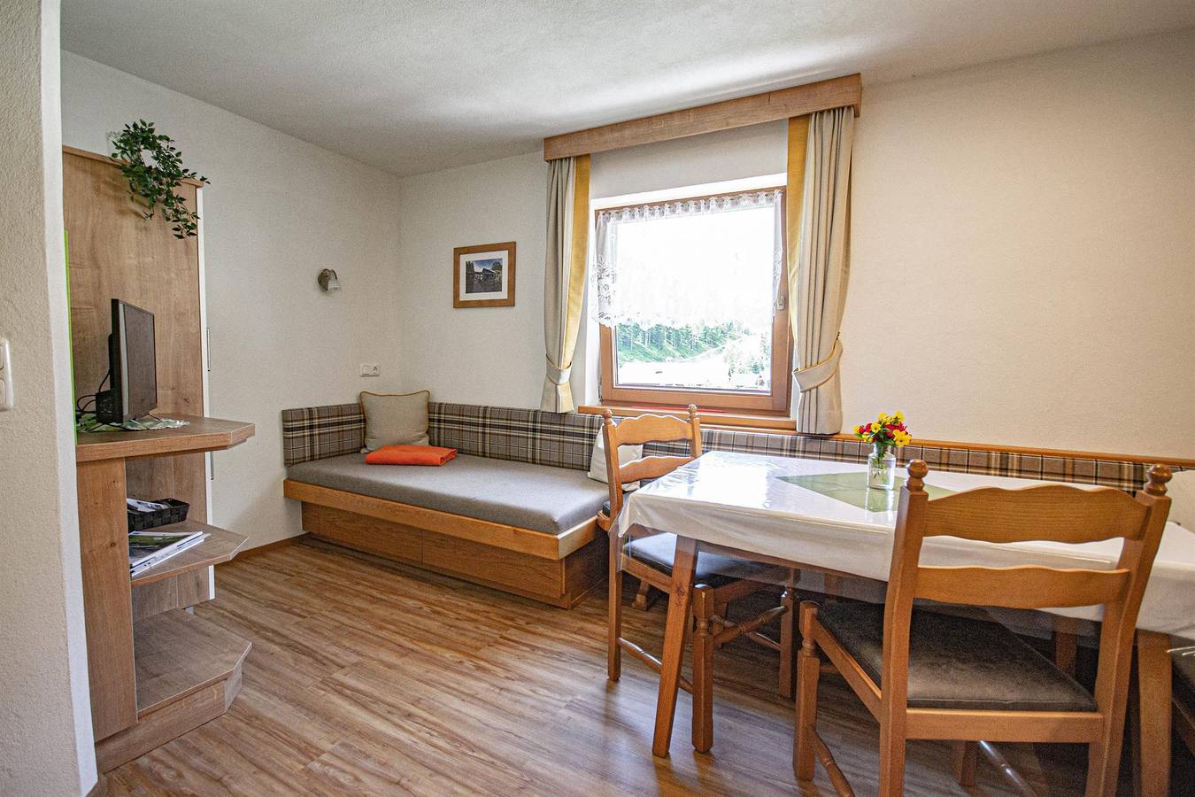 Entire holiday apartment, Haus Gertraud in Schmirn, Ziller valley alps