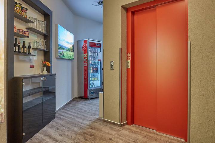 Hotel für 2 Personen, mit Balkon in Bühl - 3