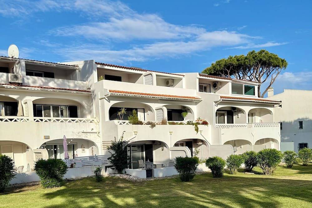 Apartment for 4 People in Vale do Lobo, Almancil
