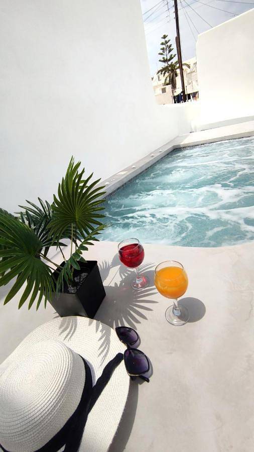 Gîte pour 3 personnes, avec piscine ainsi que terrasse et vue à Karterados - 4