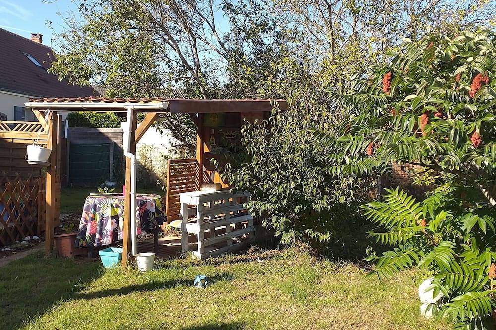 Chambre chez l'habitant. les propriétaires  habitent  la maison 🏠 in BOU, Vallée de la Loire