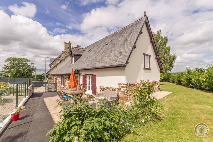 Gîte pour 4 personnes, avec terrasse et jardin, animaux acceptés