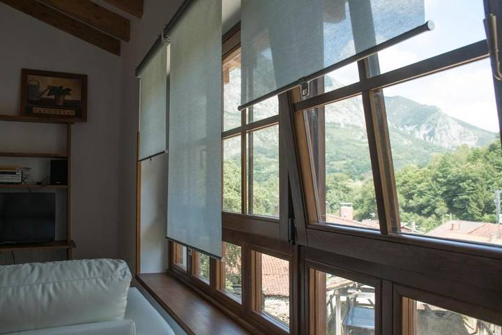 Alojamiento y desayuno para 2 personas, con vistas y jardín en Parque Natural de Redes - 3