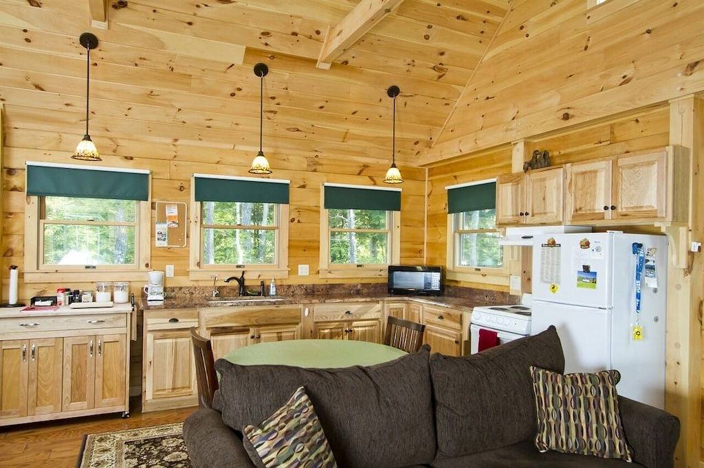 Custom Log Cabin on Wild Ammonoosuc River in Bath (NH), Grafton County