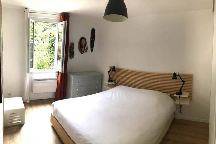Apartamento entero, Apartment 2*, place Saint Priest, floor 1 in Cahors, Quercy