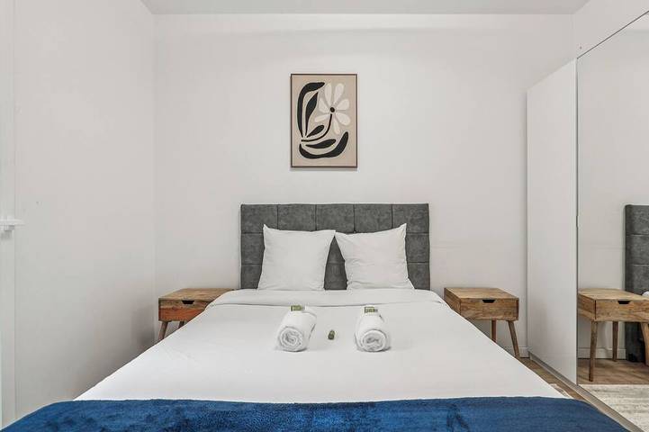 Apartamento entero, 3-bedroom apartment in welcoming Bobigny with Wifi in Bobigny, Sena-Saint Denis