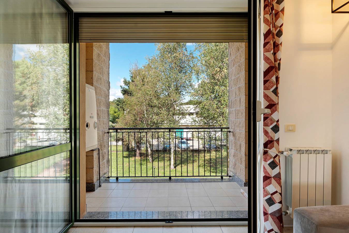 Apartamento entero, Apartamento '9' con jardín compartido, balcón y Wi-Fi in Lonate Pozzolo, Provincia de Varese