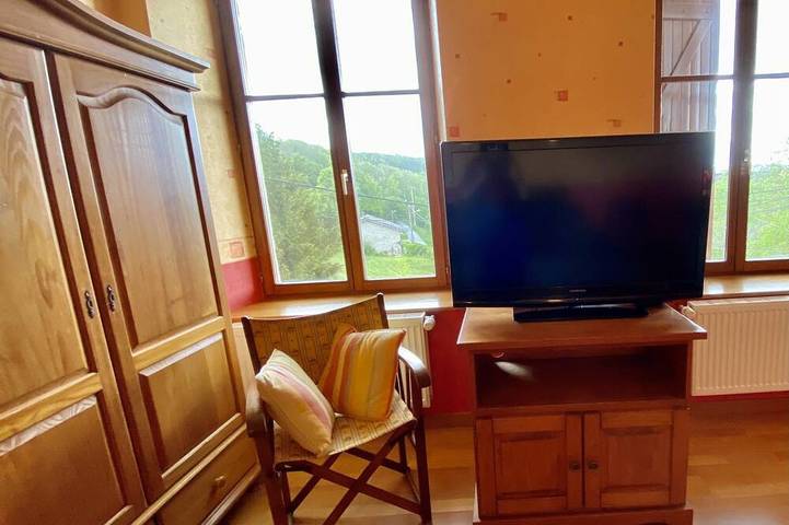 Hôtel pour 13 personnes, avec jardin à Mirecourt - 2