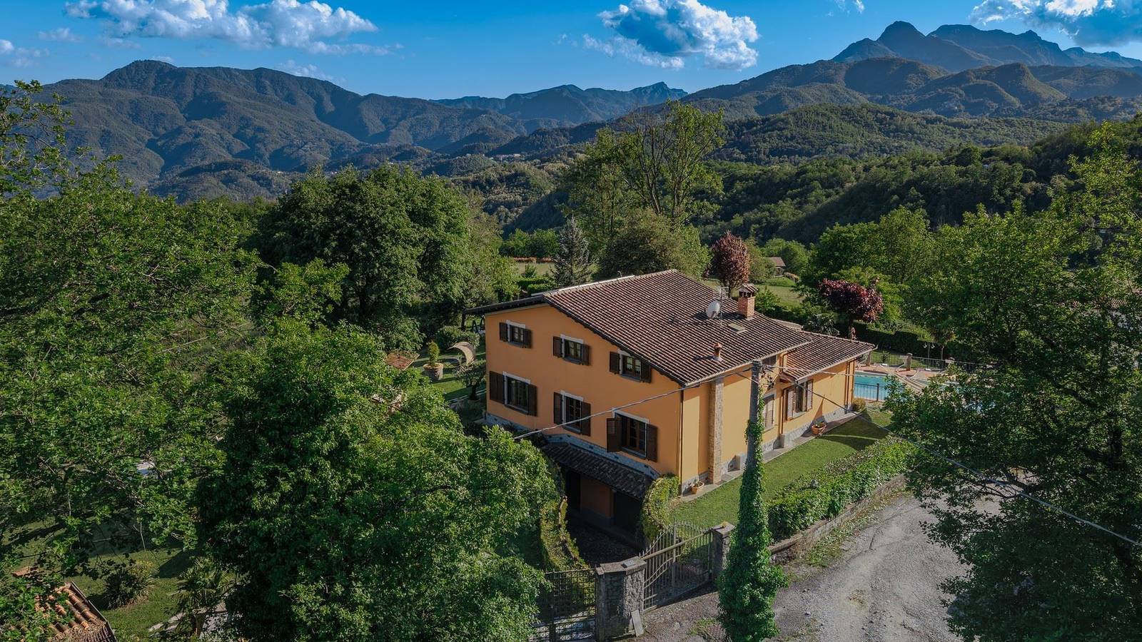 Colle Santa Cristina 4 in Gallicano, Garfagnana