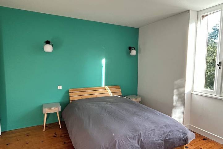 Location de vacances pour 8 personnes, avec jardin et piscine à La Touche - 4