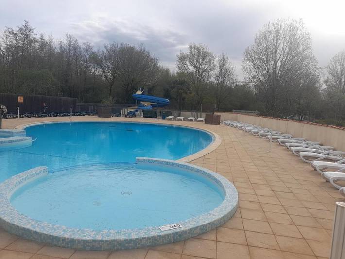 Camping pour 5 personnes, avec Vue
