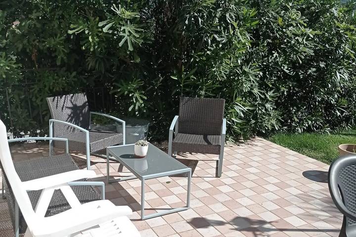 Appartamento intero, Appartamento vacanze per 2 persone con terrazza in Gallinaro, Parco nazionale d’Abruzzo