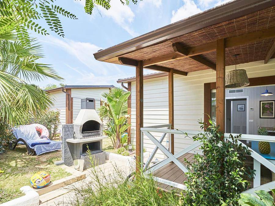 La Siesta Salou Resort & Camping - Bungalow 2 personas - Bungalow Caribe Club bed and breakfast in Salou, Costa Dorada