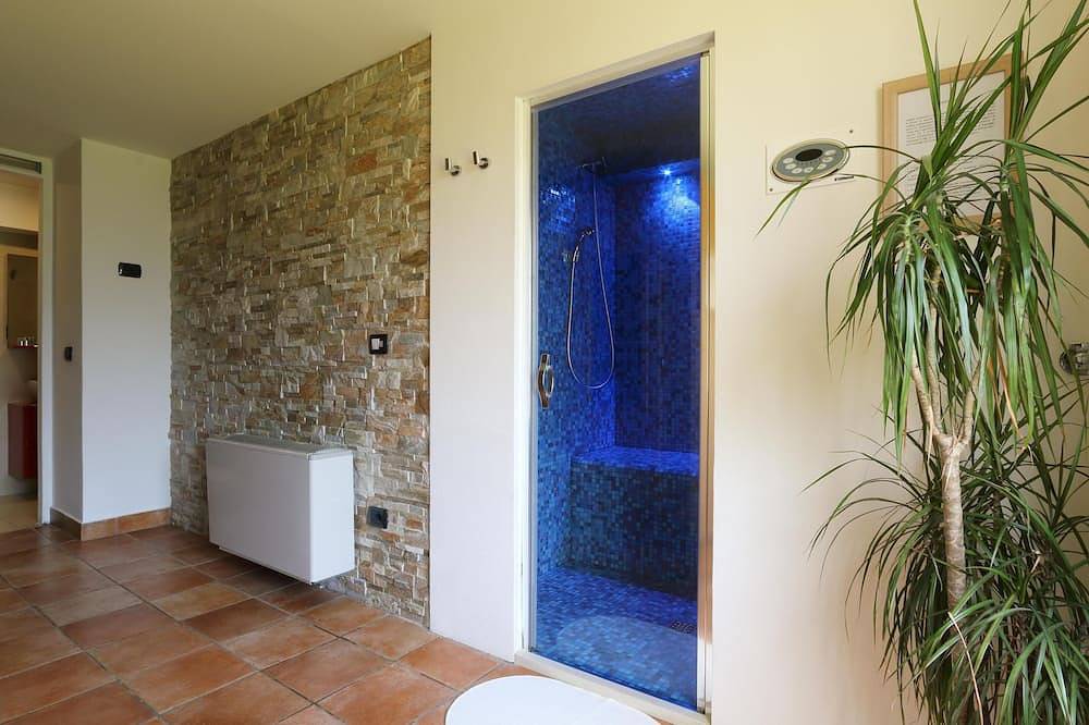 Ganze Wohnung, Bed & Wellness Fisterre - Blaues Zimmer in Belluno, Schiaragruppe