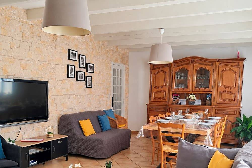 Le Refuge du Drapeau. Classé 3*. Maison avec cour et garage,  8 couchages. in Dijon, Région de Dijon