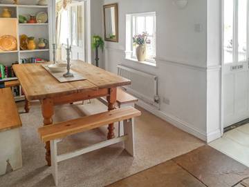 Cottage for 10 People in Tilney Saint Lawrence, Norfolk, Photo 4