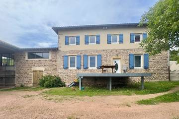 Gîte pour 6 personnes, avec terrasse et jardin à Pruzilly