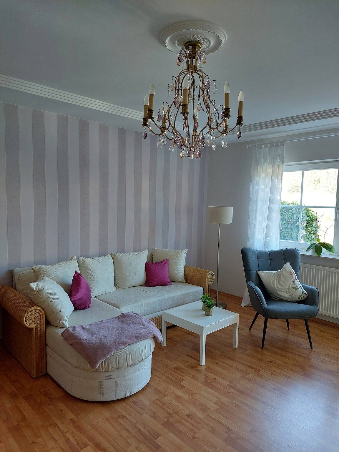 Apartamento entero, Apartamento Jardín con bonita terraza privada, jardín y Wi-Fi in Beerfelden, Odenwaldkreis