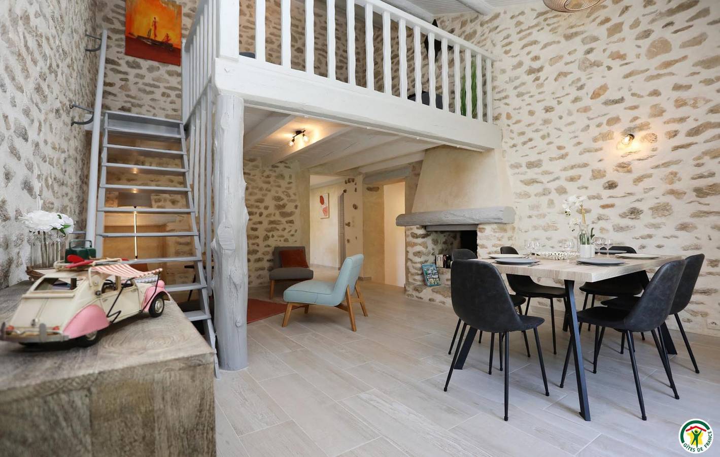 Au Fil Des Flots – La Berre in Grignan, Región de Nyons