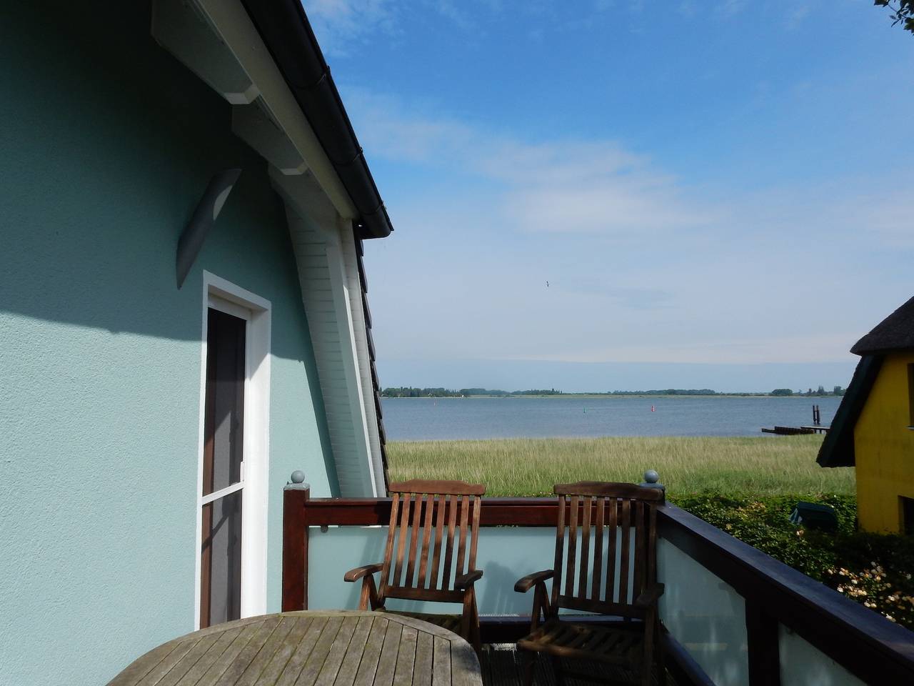Ganze Ferienwohnung, Haus am Breezter Bodden 1.Og in Vieregge, Neuenkirchen (Rügen)