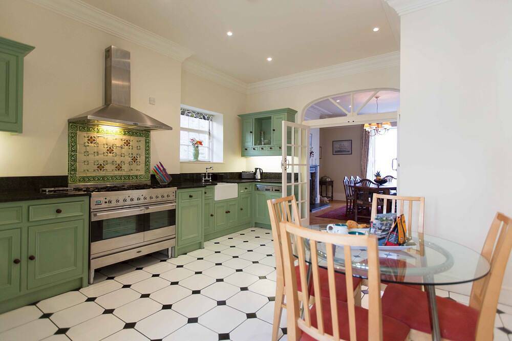 Holiday Home for 8 People in Falmouth (Cornwall), Cornwall