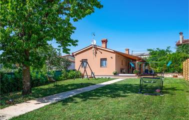 Ferienhaus für 4 Personen, mit Garten und Terrasse in Barban