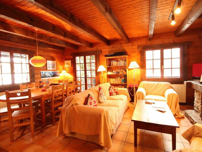 Chalet pour 8 personnes, avec terrasse dans Les Carroz
