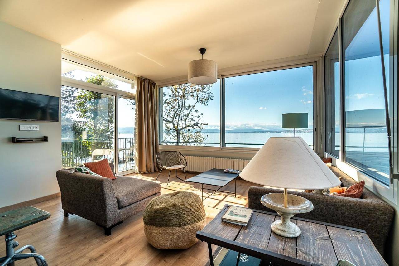 Appartement entier, La Villa du Lac - Appartements de vacances - Les pieds dans l'eau in Maxilly-sur-Léman, Région de Thonon-les-Bains