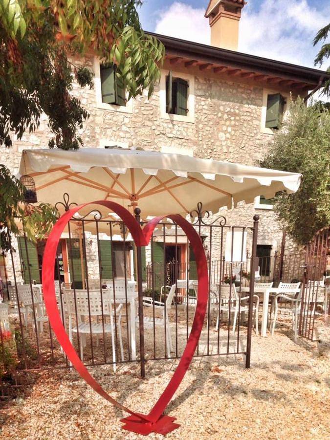 Agriturismo per 4 persone, con giardino e panorama, con animali domestici a Verona