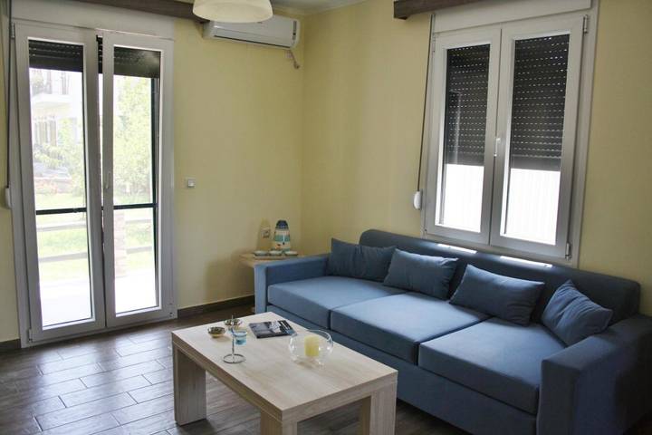 Ferienwohnung für 2 Personen, mit Garten und Ausblick sowie Pool, kinderfreundlich in Petra (Griechenland) - 2