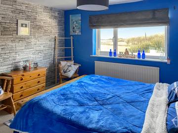 Vacation Rental for 4 Guests in Instow, Devon, Picture 3