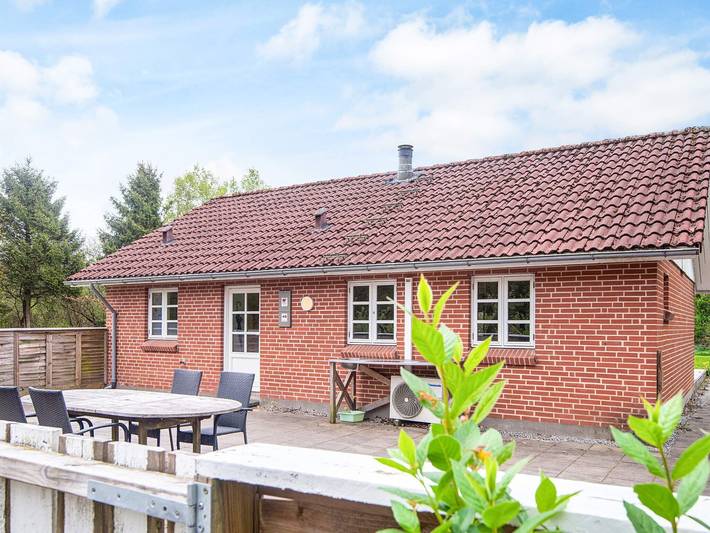 Ferienhaus für 5 Personen, mit Terrasse und Garten sowie Sauna, kinderfreundlich