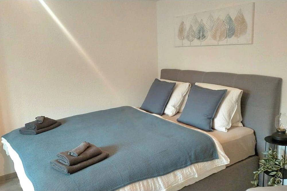 Ganze Wohnung, Zentral I Quellwasserbrunnen I gratis Parkplatz Wifi in Frutigen, Frutigen - Lenk - Adelboden