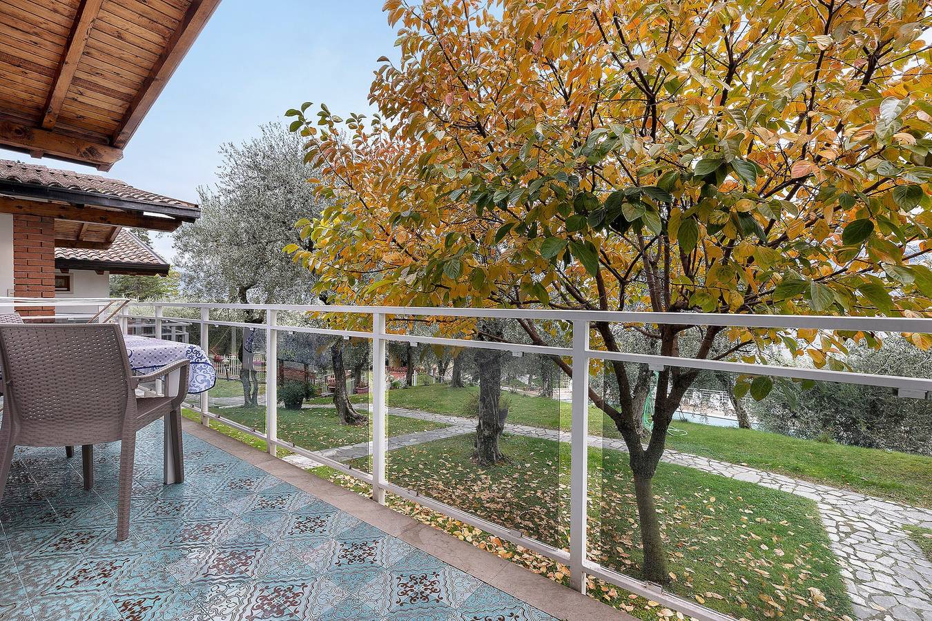 Ganze Wohnung, Apartment 'Bungalow Pit Stop' mit Seeblick, Wlan und Klimaanlage in Brenzone, Gardasee-Berge