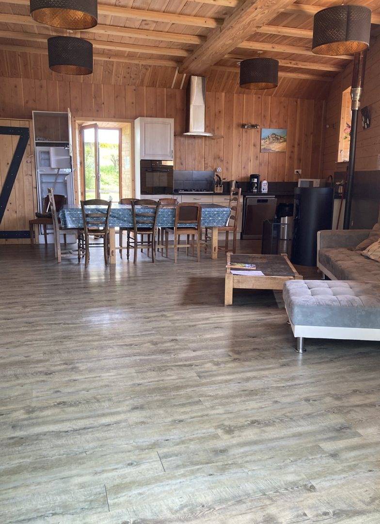 Gîte Le chant des mésanges (Maison 8 personnes, pleine nature) in Tence, Haute-Loire