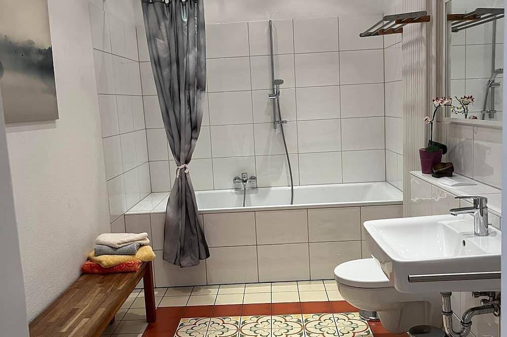 Haus Mittendrin - Fewo, Bad, Wc, 2 Schlafräume in Neustadt-Stadtmitte, Neustadt an der Weinstraße