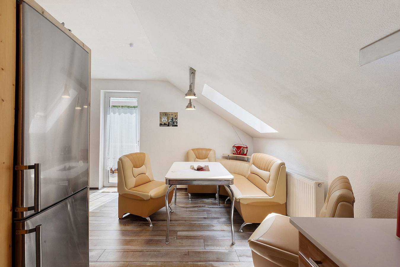 Appartement 'Fewo Mit Balkon Am Wald 2-4 Pers' met Uitzicht op de Bergen, Eigen Tuin en Wifi, foto 6