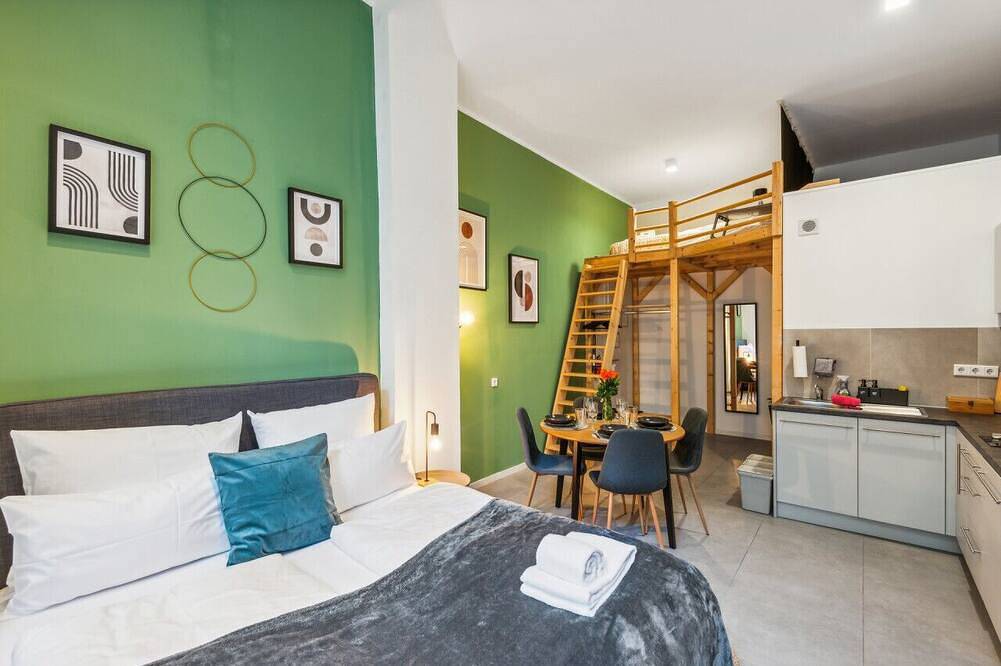 Entire apartment, 30qm *Design Wow Studio* | City | Ruhig | Hbf 100m in Krefeld, Lower Rhine