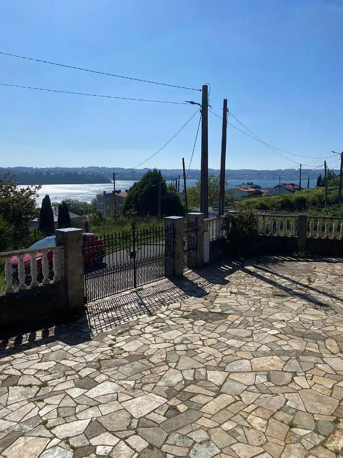Ferienwohnung für 4 Personen, mit Ausblick und Garten sowie Terrasse - 1