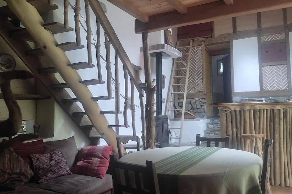 Appartement entier, Bel appartement athypique dans un endroit bucolique et tranquille! in Hasparren, Région de Bayonne