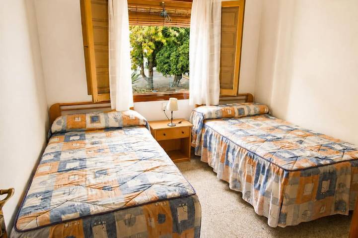 Appartement entier, Magdalena 1st. Spacious apartment in the center of La Herradura bay in La Herradura, Almuñecar