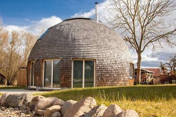Ferienhaus für 4 Personen, mit Sauna und Terrasse sowie Garten in Penzlin